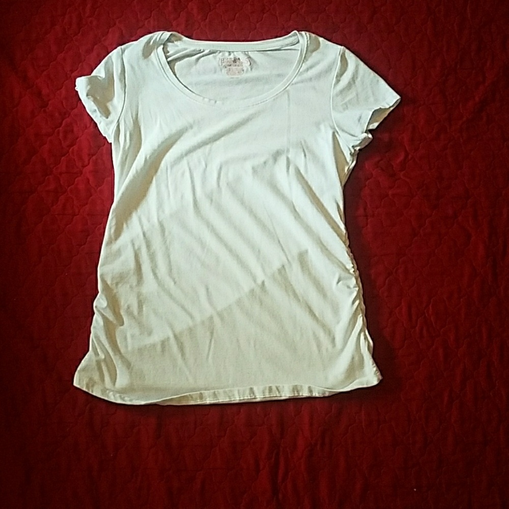 White shirt sleeved maternity shirt
